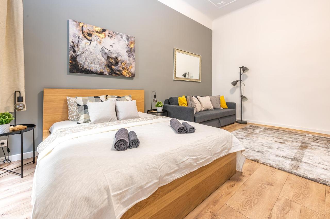 Deluxe Kazincy Apartment In The Heart Of ブダペスト エクステリア 写真