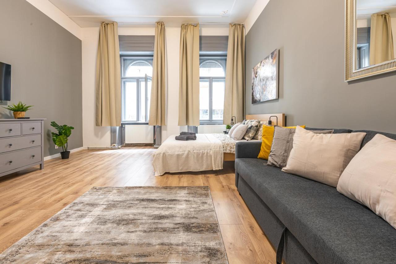 Deluxe Kazincy Apartment In The Heart Of ブダペスト エクステリア 写真