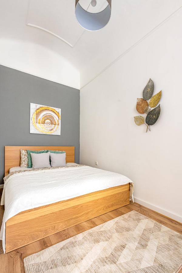 Deluxe Kazincy Apartment In The Heart Of ブダペスト エクステリア 写真
